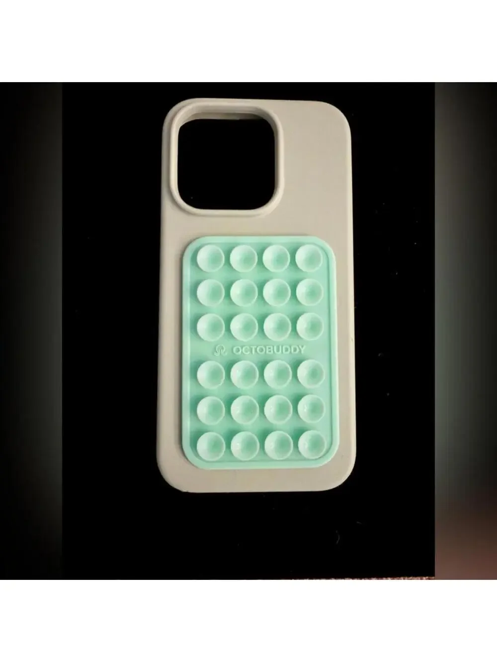 elago sage green silicone liquid w Octobuddy Suction cup mount iphone 15 pro